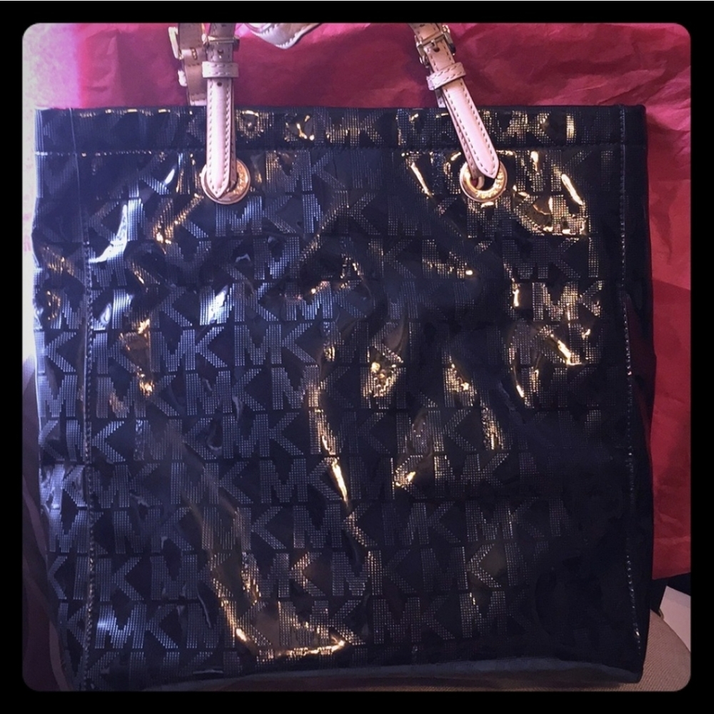 Michael Kors Jet Set Tote Purse